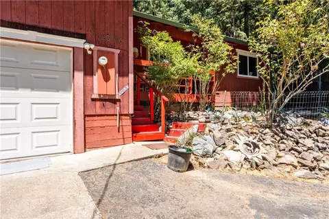 25090 Goose Ln, Willits, CA 95490