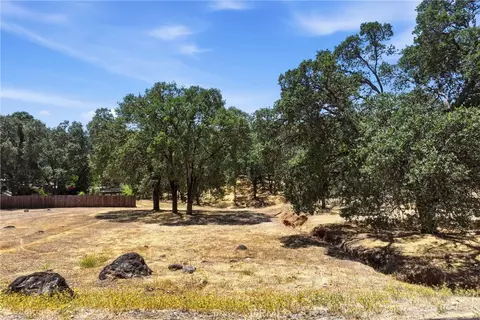 19531 Park Ridge Rd, Hidden Valley Lake, CA 95467