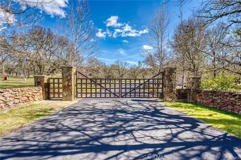 18050 Ranch Rd, Middletown, CA 95461 photo 2