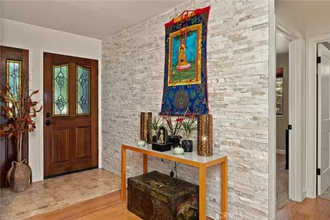 Entry Way - 9081 Bleuss Ct, Cobb, CA 95426 photo 1 of 4