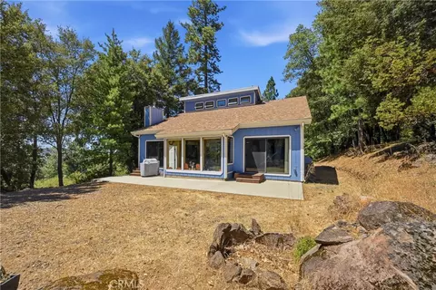Exterior - 9081 Bleuss Ct, Cobb, CA 95426 photo 5 of 11
