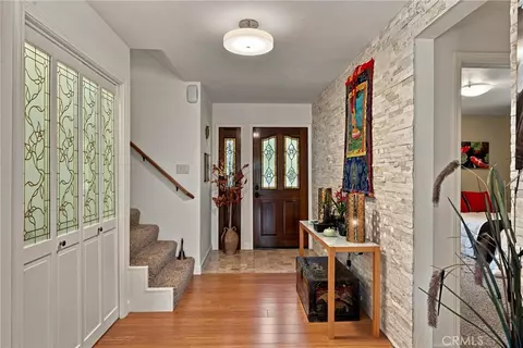 Entry Way - 9081 Bleuss Ct, Cobb, CA 95426 photo 4 of 4