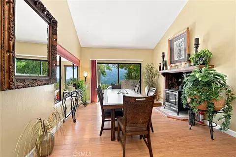 Dining - 9081 Bleuss Ct, Cobb, CA 95426 photo 3 of 3