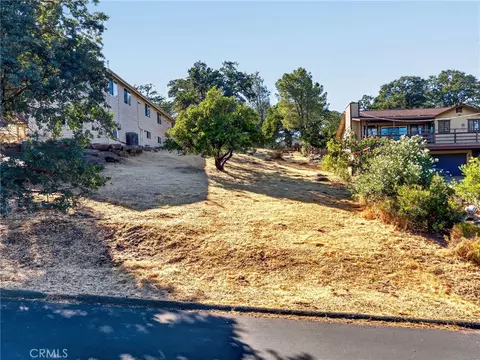 18420 N Shore Dr, Hidden Valley Lake, CA 95467