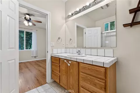 Bath - 1290 Tuck, Willits, CA 95490 photo 2 of 4