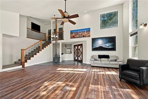 Living - 10737 Crestview, Clearlake, CA 95422 photo 2 of 3