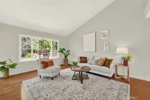 Living - 1720 Wayne Ct, Fairfield, CA 94534 photo 2 of 6