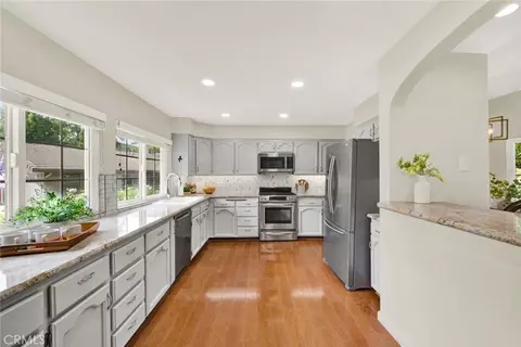Kitchen - 1720 Wayne Ct, Fairfield, CA 94534 photo 2 of 5