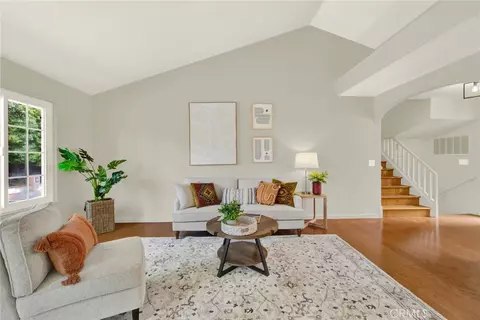 Living - 1720 Wayne Ct, Fairfield, CA 94534 photo 3 of 6