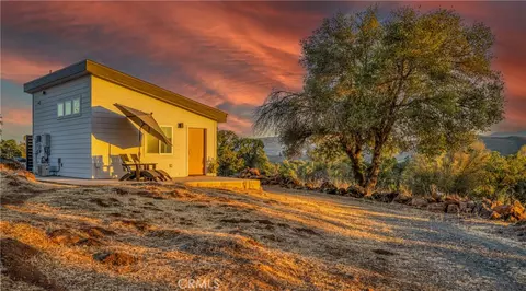 21018 Yankee Valley Rd, Hidden Valley Lake, CA 95467