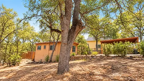 Exterior - 15560 32nd Ave, Clearlake, CA 95422 photo 4 of 4
