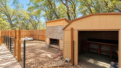 Exterior - 15560 32nd Ave, Clearlake, CA 95422 photo 3 of 4