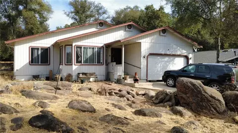 18872 N Shore Dr, Hidden Valley Lake, CA 95467