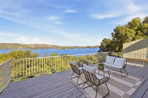 3113 S Lake Dr, Kelseyville, CA 95451