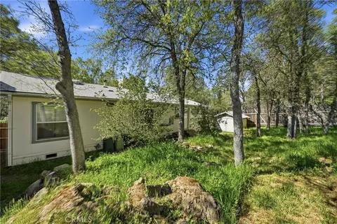 Exterior - 15560 20th Ave, Clearlake, CA 95422 photo 2 of 9