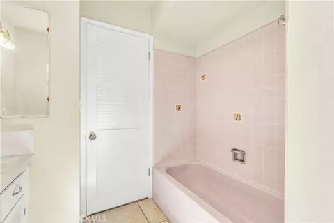 Bath - 3166 12th Ave, Clearlake, CA 95422 photo 1 of 4