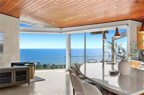 856 Diamond, Laguna Beach, CA 92651