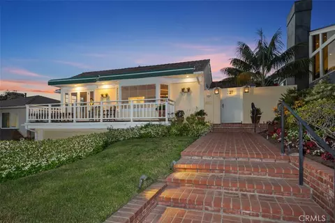 27 S La Senda Dr, Laguna Beach, CA 92651