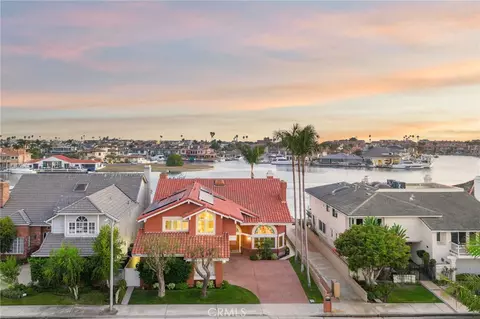 3372 Venture Dr, Huntington Beach, CA 92649