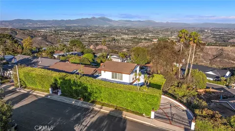 3030 Mountain View Dr, Laguna Beach, CA 92651