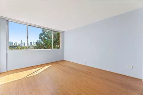 421 S La Fayette Park #701, Los Angeles, CA 90057