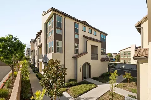6026 Derby Ln, Cypress, CA 90720