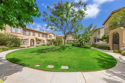448 N Londonderry Ln #D, Orange, CA 92869