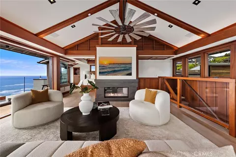 31678 Seacliff Dr, Laguna Beach, CA 92651