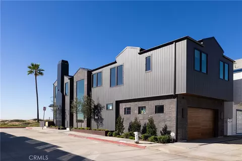 218 E Oceanfront, Newport Beach, CA 92661