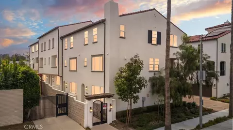 3667 Elm Ave, Long Beach, CA 90807