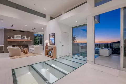640 Temple Hills Dr, Laguna Beach, CA 92651