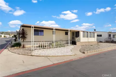 975 California St #12, Calimesa, CA 92320