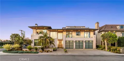 660 Kings Rd, Newport Beach, CA 92663