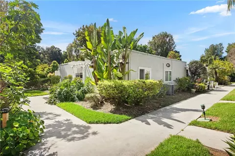 2011 Via Mariposa W #A, Laguna Woods, CA 92637