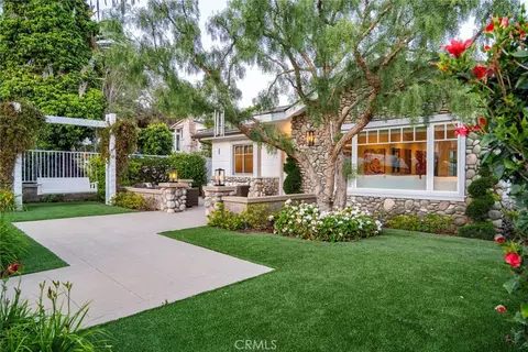 461 Poplar St, Laguna Beach, CA 92651