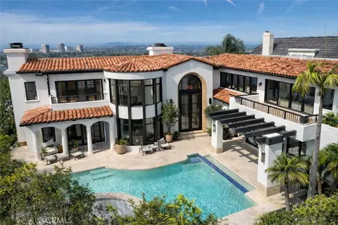 2 Trafalgar, Newport Beach, CA 92660