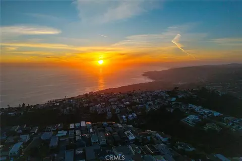 956 Tia Juana, Laguna Beach, CA 92651