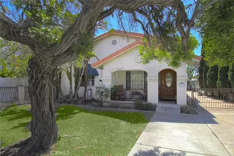 2094 Orange Ave, Costa Mesa, CA 92627