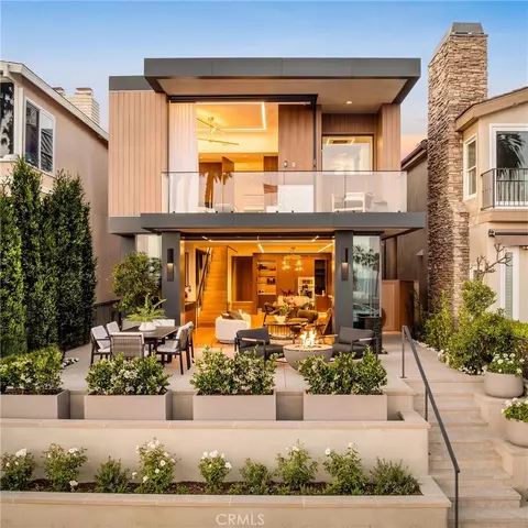 2516 Ocean Blvd, Corona Del Mar, CA 92625