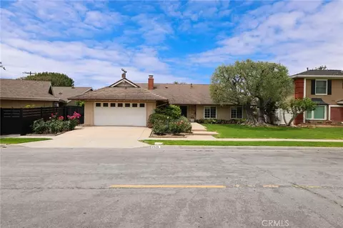 2825 Shantar, Costa Mesa, CA 92626