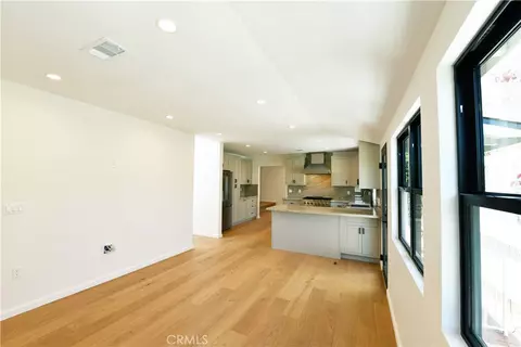 Living - 292 Granada, Long Beach, CA 90803 photo 3 of 3