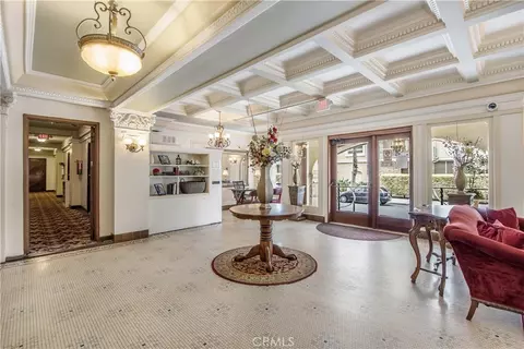 Entry Way - 1030 E Ocean Blvd #502, Long Beach, CA 90802 photo 2 of 3