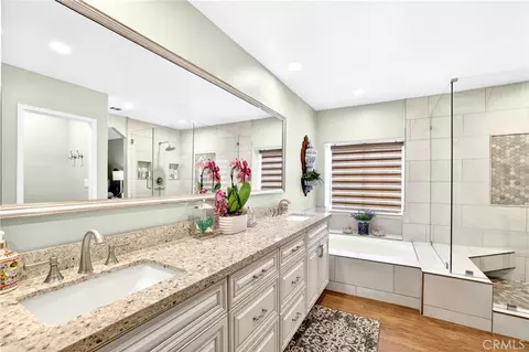 Bath - 633 N Orange St, Orange, CA 92867 photo 1 of 3
