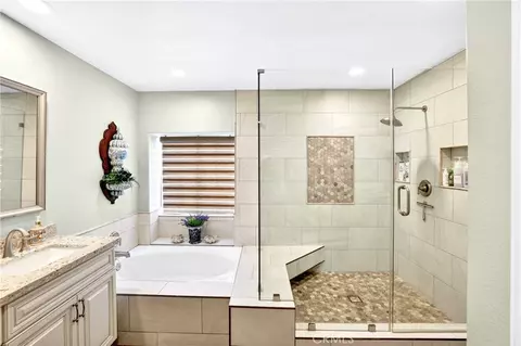 Bath - 633 N Orange St, Orange, CA 92867 photo 3 of 3