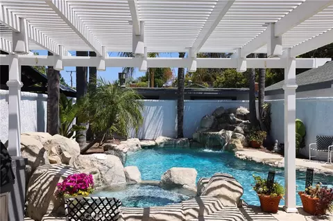 633 N Orange St, Orange, CA 92867