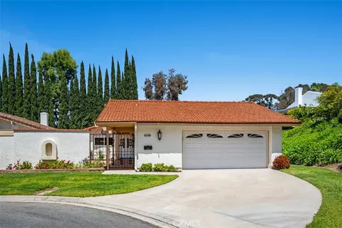 5149 Miembro, Laguna Woods, CA 92637