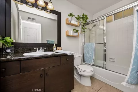 Bath - 1403 E Sail Ave, Orange, CA 92865 photo 3 of 5