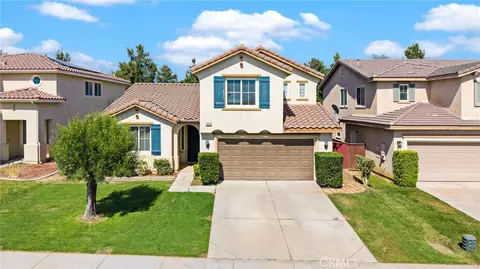 1072 Queen Annes Ln, Beaumont, CA 92223