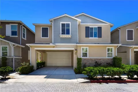 385 N Avelina Way, Anaheim, CA 92805