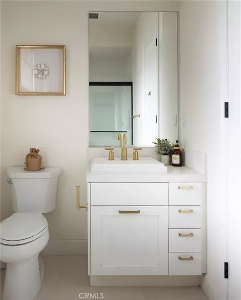 Bath - 93 Parson Brown, Irvine, CA 92618 photo 9 of 9